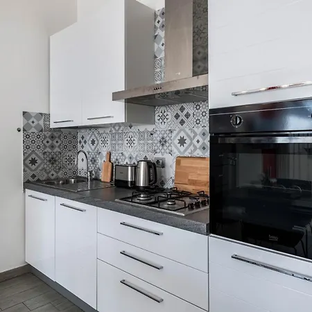 Apartment Virgilio Red Toscolano Maderno